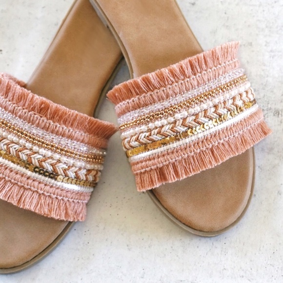 Shoes - Embellished Mauve Fringe Tassel Trim Flat Sandals